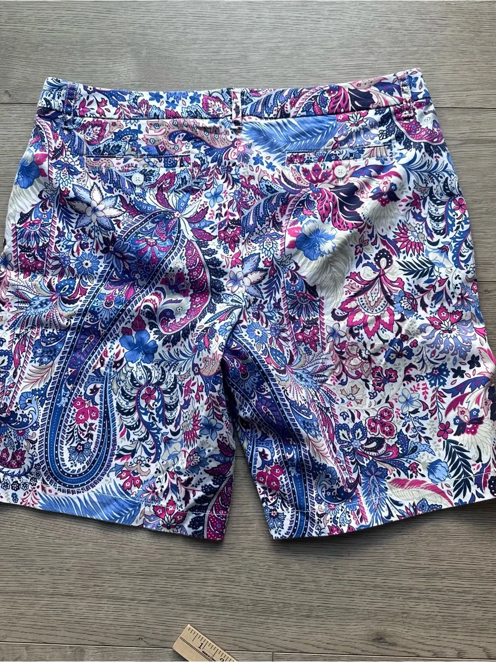 Tommy Bahama Floral Paisley Shorts Women’s Size‎ 8 Pink Blue  Stretch Bermuda